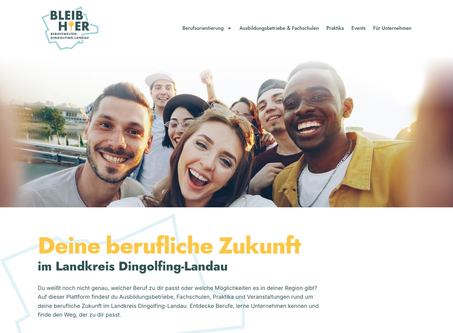Startseite von BLEIB HIER Dingolfing-Landau mit Gruppenfoto junger Leute und der Überschrift „Deine berufliche Zukunft im Landkreis Dingolfing-Landau“